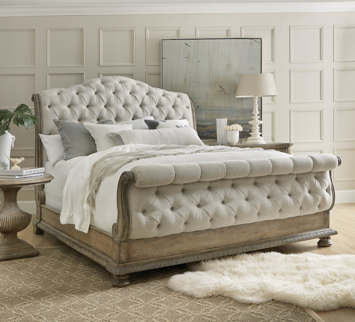 Castella Tufted Bed