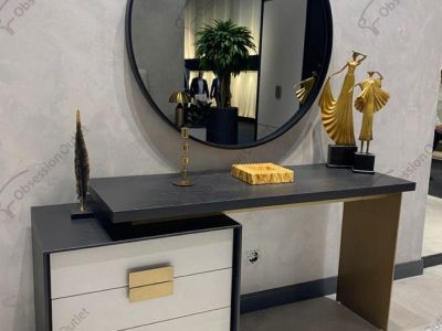 Elegant Royal Dressing table